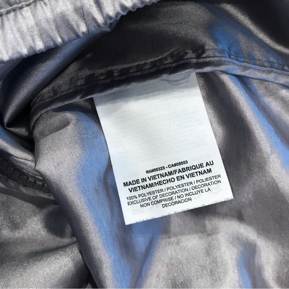 Nike Sportswear Boy's Sz L Windrunner Full Zip Hooded Jacket Gray Zip Pocket EUC - Picture 9 of 10